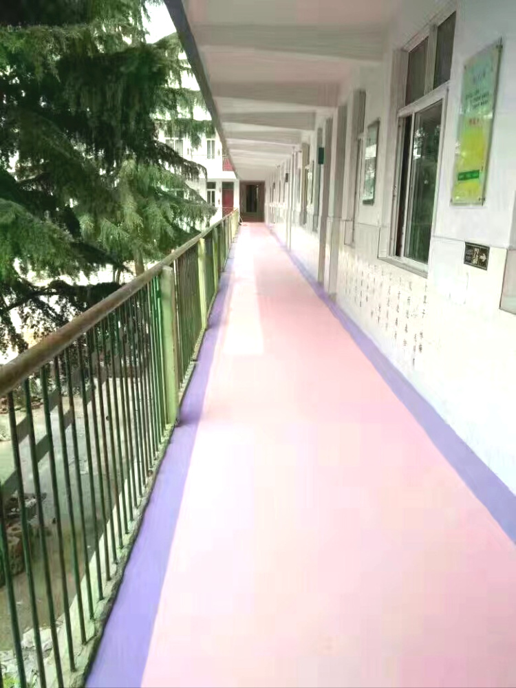 請接收華塑裝飾幼兒園塑膠地板的特點！